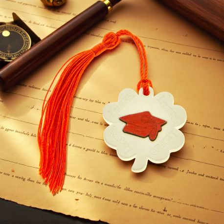 GESSETTO QUADRIFOGLIO CON TOCCO LAUREA E NAPPINA ROSSA CONFETTATE ECONOMICHE