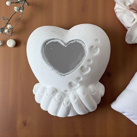 CALAMITA GESSETTO MANI CON CUORE PER BOMBONIERE ANNIVERSARIO