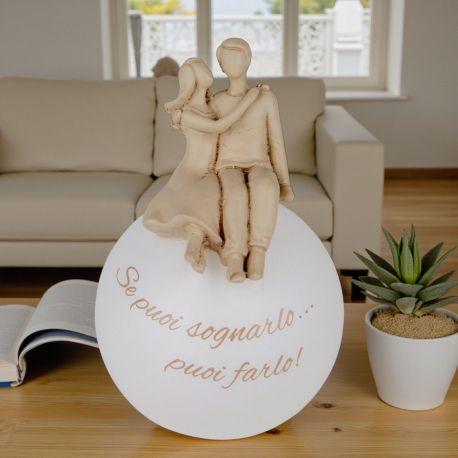 LAMPADA LED INNAMORATI SU SFERA BOMBONIERA ROMANTICA UNICA