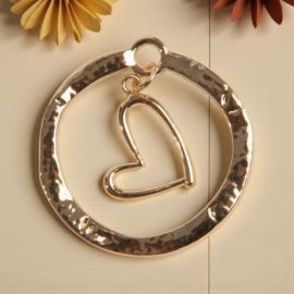 CIONDOLO TONDO CON CUORE DECORAZIONE UNICA PER BOMBONIERE NOZZE