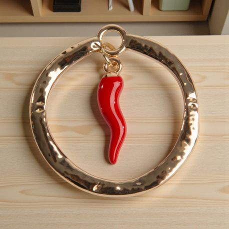 CIONDOLO TONDO CON CIONDOLINO CORNO PORTAFORTUNA PER BOMBONIERE