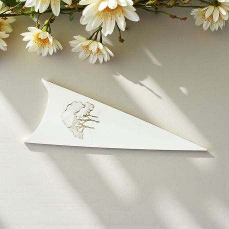 CONO AVORIO PORTACONFETTI CON STAMPA ALBERI PER CONFETTATA E SEGNAPOSTO