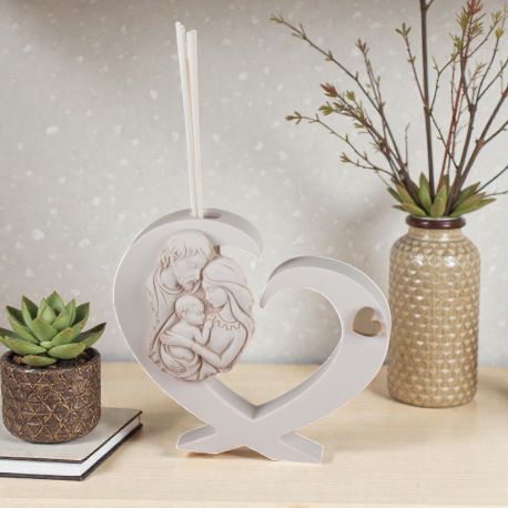 PROFUMATORE A FORMA DI CUORE CON SACRA FAMIGLIA PER BOMBONIERE