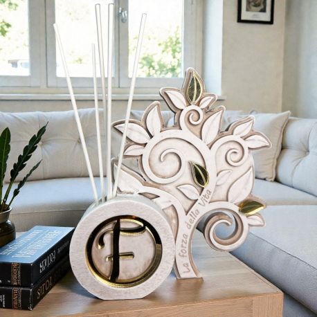 PROFUMATORE A FORMA DI ALBERO CON LETTERA DORATA PER BOMBONIERE UNICHE