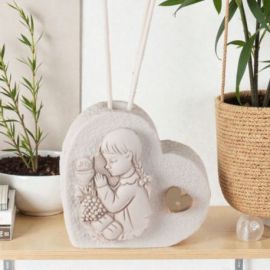 PROFUMATORE AMBIENTE A CUORE CON BAMBINA PER BOMBONIERE COMUNIONE