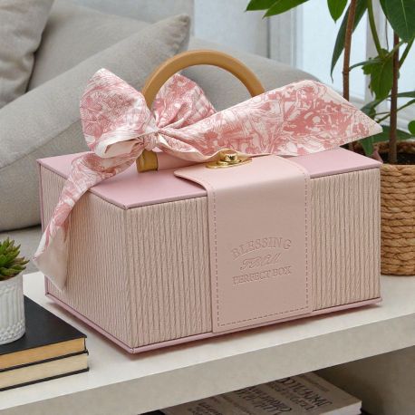 SCATOLA PORTABOMBONIERA CON MANICO E FOULARD PER EVENTI SPECIALI