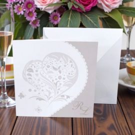 PARTECIPAZIONE QUADRATA CON CUORE PER UN MATRIMONIO INDIMENTICABILE