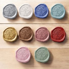 ETICHETTA RESINATA ADESIVA CON INIZIALI PER PARTECIPAZIONI