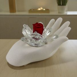 MANI UNITE CON FIORE ROSSO IN SWAROVSKY: BOMBONIERA ORIGINALE PER MATRIMONI