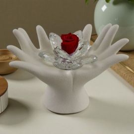 BOMBONIERA MANI UNITE CON FIORE IN SWAROVSKY E ROSA ROSSA PER MATRIMONIO