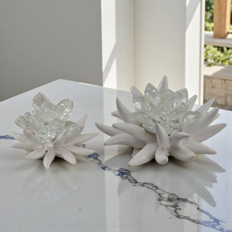 SCULTURA A RICCIO BIANCA CON FIORE IN SWAROVSKI: BOMBONIERA ORIGINALE PER MATRIMONIO