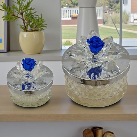 PORTACANDELA IN VETRO DIAMANTATO CON FIORE IN SWAROVSKI E ROSA BLU