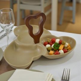 Visualizza ingrandito Precedente BOMBONIERA ANTIPASTIERA CON TRE CIOTOLINE E MANICO IN LEGNO MODERNA BOMBONIERA ANTIPASTIERA CO