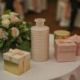 VASO PORTAFIORI TORTORA IN CERAMICA A RIGHE PER BOMBONIERE ELEGANTI
