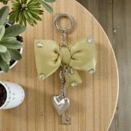 CIONDOLO A FORMA DI FIOCCO VERDE CON STRASS: BOMBONIERA ORIGINALI PER EVENTI