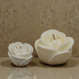 CANDELE PROFUMATA A FORMA DI ROSA APERTA: LA BOMBONIERA IDEALE PER OGNI OCCASIONE