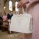 WEDDING BAG CON CUORE STILIZZATO: UN TOCCO ORIGINALE PER LE NOZZE