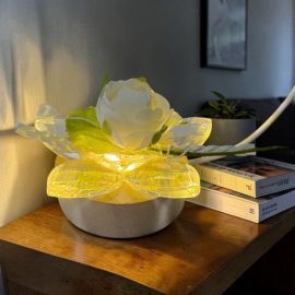 BOMBONIERE MATRIMONIO ORIGINALI LAMPADA LED ROSA BIANCA IN CRISTALLO