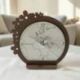 OROLOGIO MAPPAMONDO IN LEGNO CON FIORI INTAGLIATI