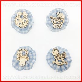 COCCARDINA TESSUTO BABY CELESTE CON LEGNETTI NASCITA BATTESIMO APPLICAZIONI BOMBONIERE FAI DA TE